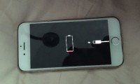 苹果为什么充不进去电(iphone为何充不进去电)